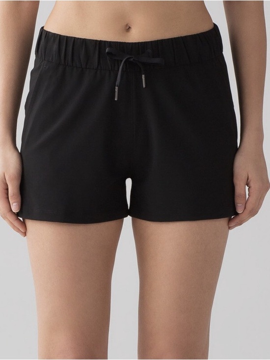 lululemon athletica Pants - Lululemon On The Fly Woven Short Size 4